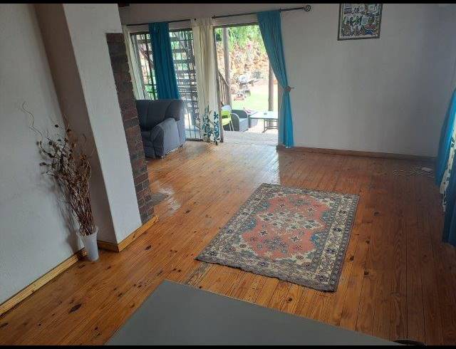 3 BEDROOM HOUSE FOR SALE IN KENSINGTON